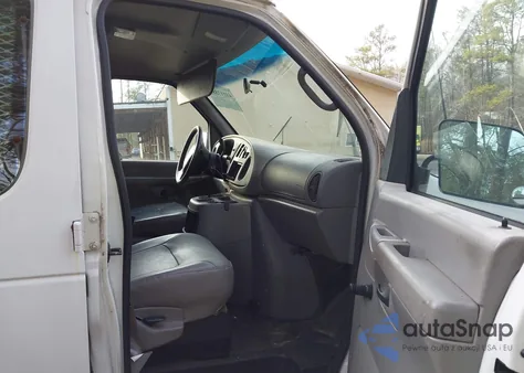 2002 Ford E-250 Commercial/Recreational from USA, damaged, VIN 1FTNE24L72HB37691